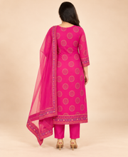 Queen Pink suit