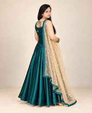 Shinny Green lahnga